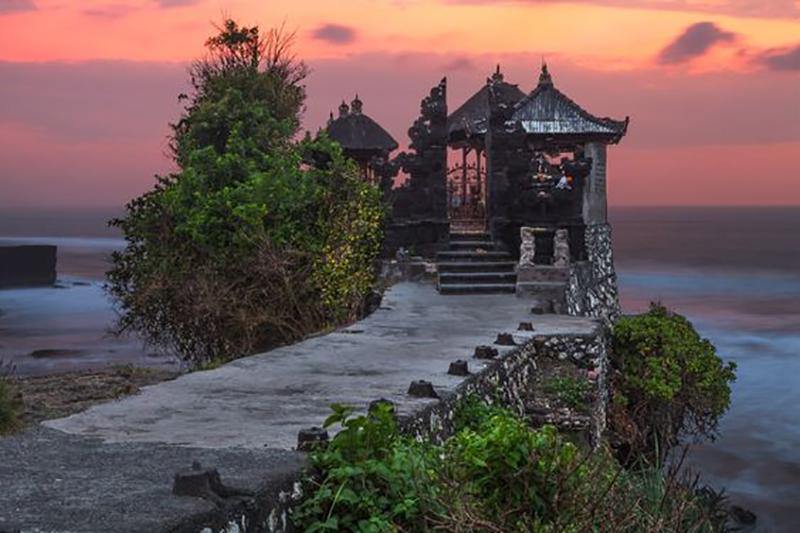 The making of Balinese Ylang Ylang - LUMIRA