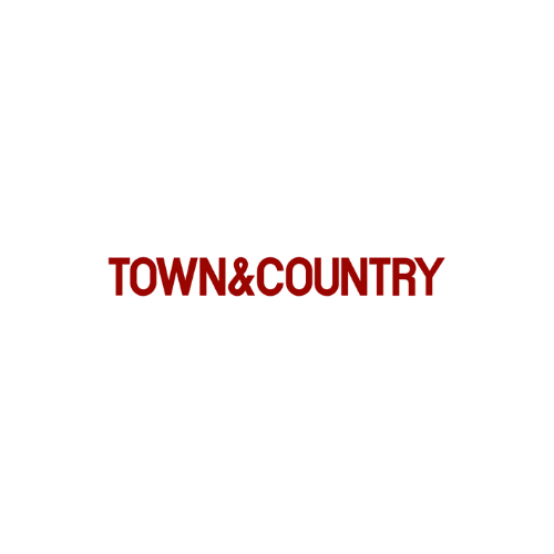 Town & Country December 2023 / Arabian Oud Scented Drawer Liners Feature - LUMIRA