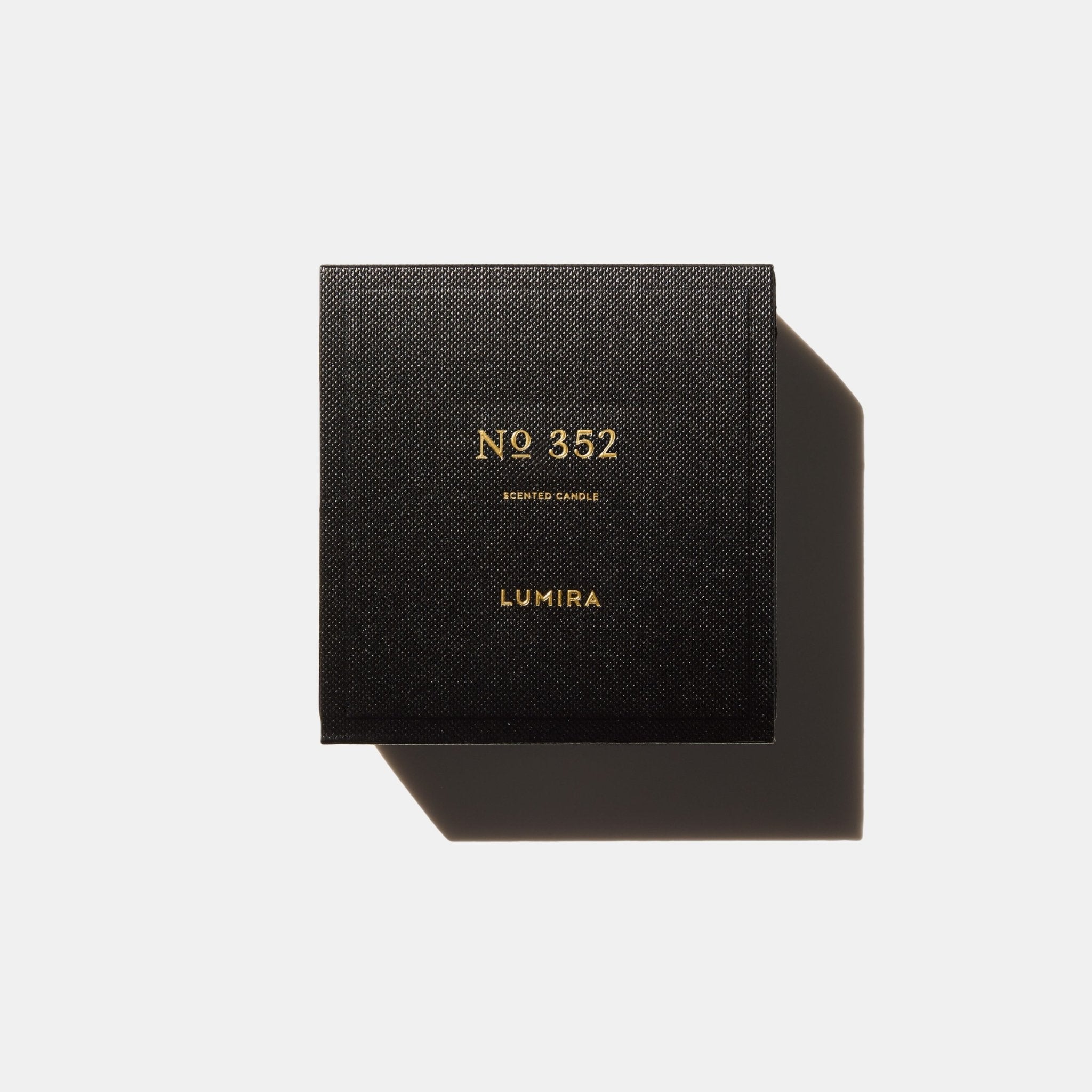 No352 Leather & Cedar Candle - LUMIRA