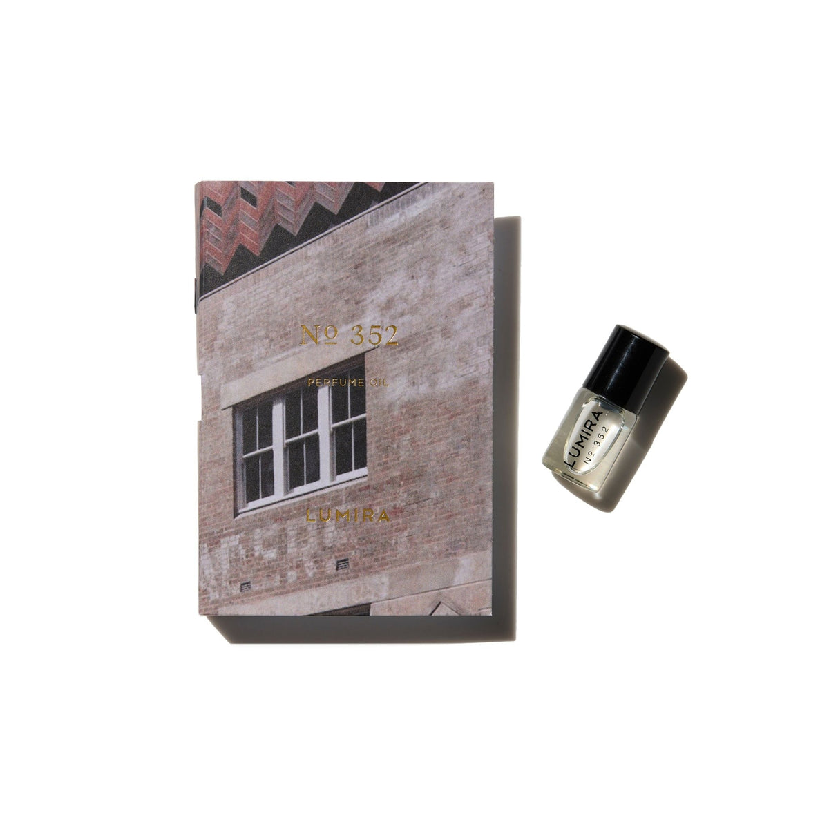 No352 Leather & Cedar Perfume Oil - LUMIRA
