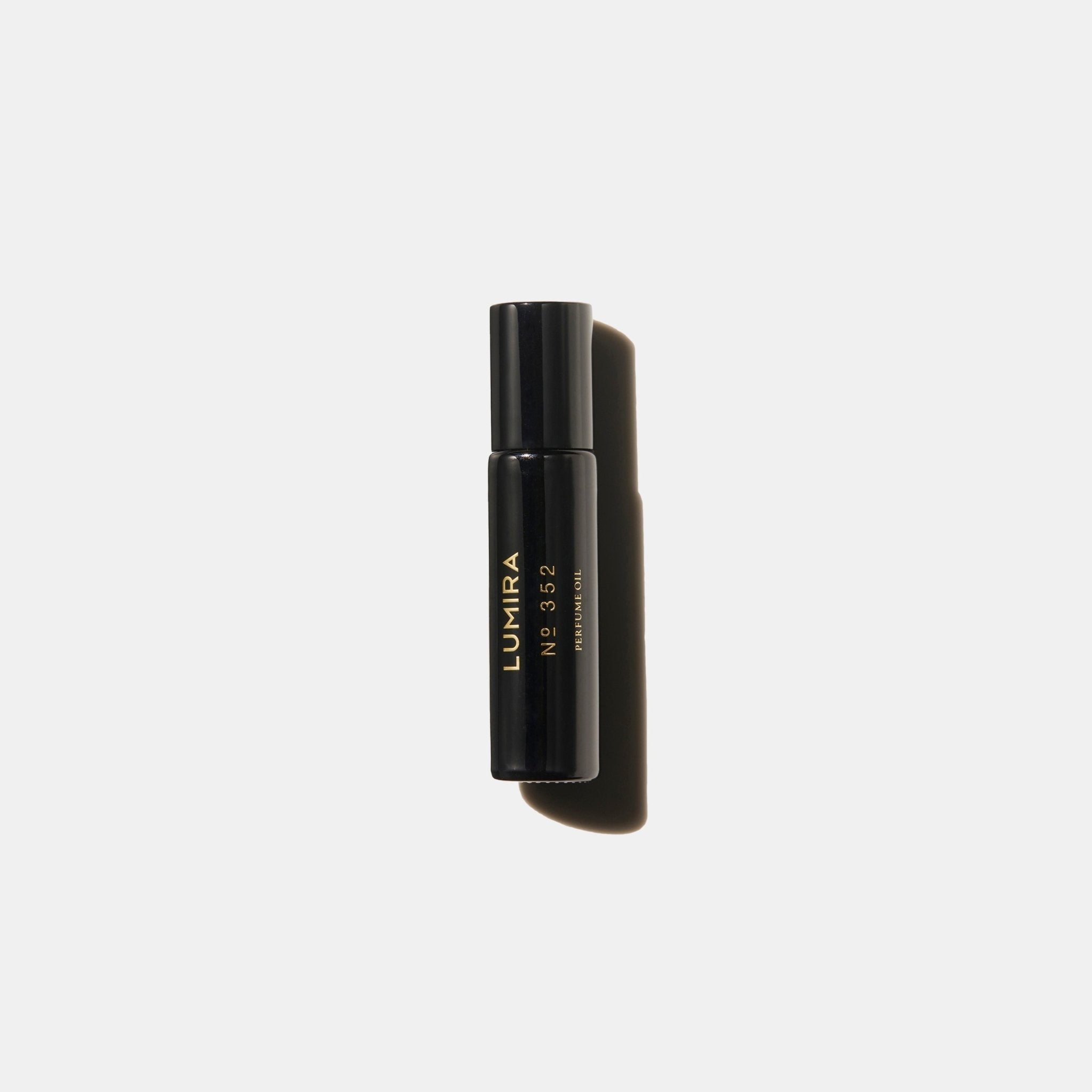 No352 Leather & Cedar Perfume Oil - LUMIRA