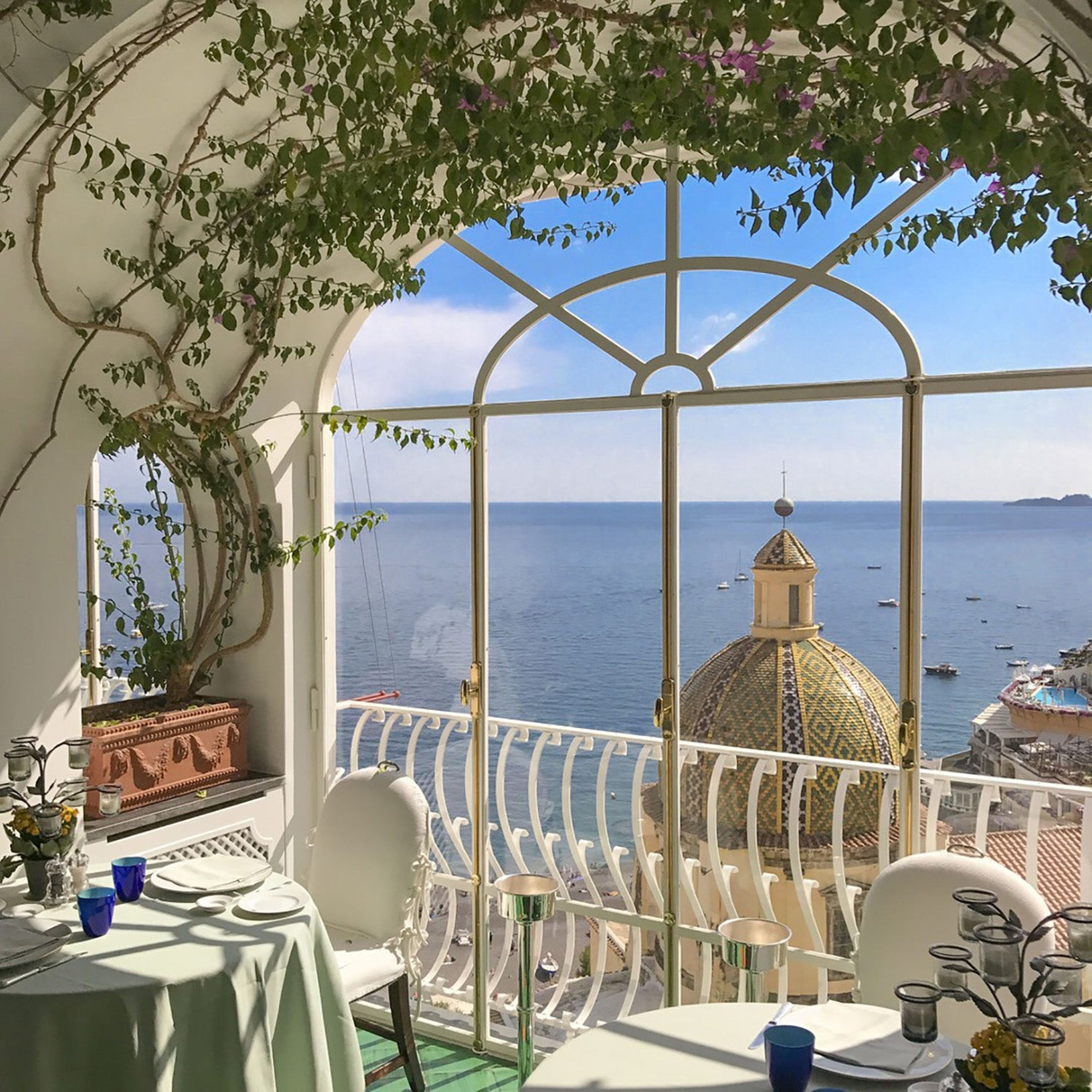 A terrace above the sea on the Amalfi coast, the inspiration for LUMIRA Paradiso del Sole
