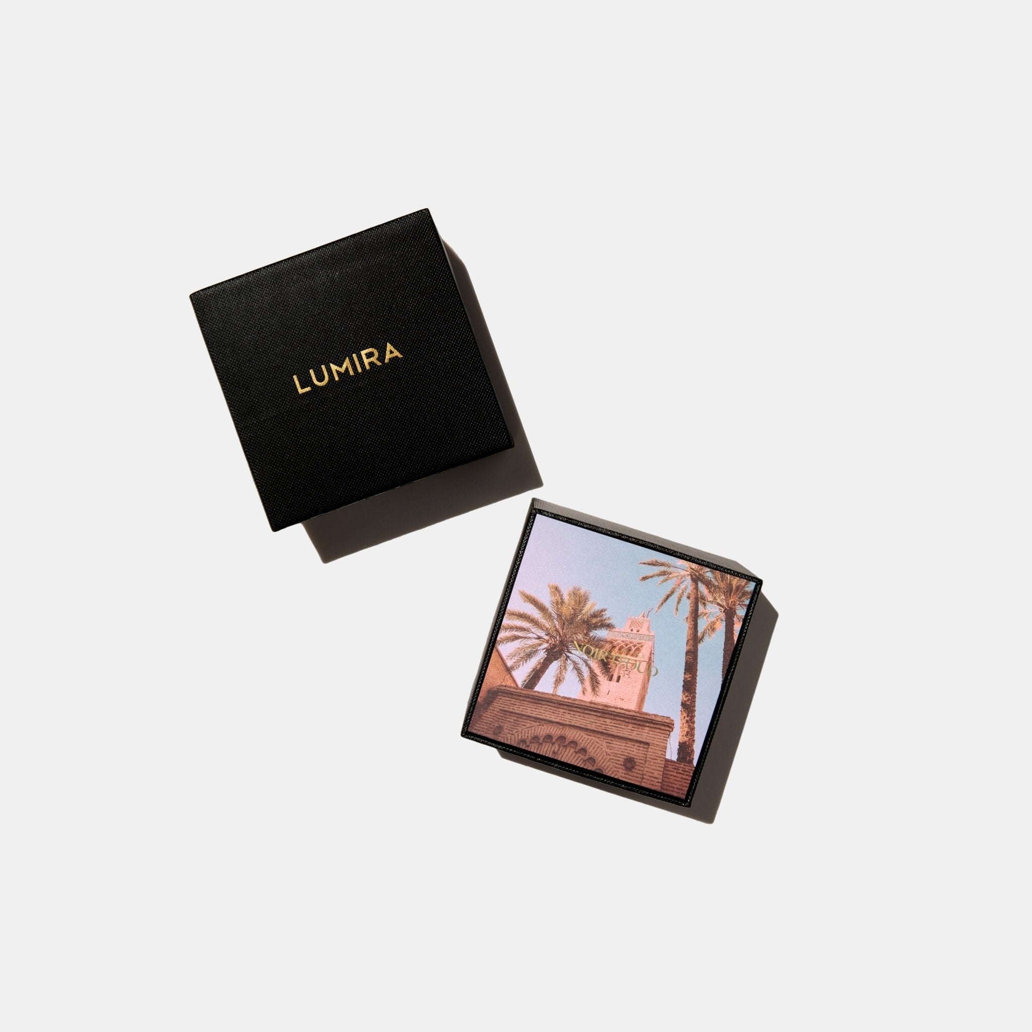 Noir d'Oud Candle - LUMIRA