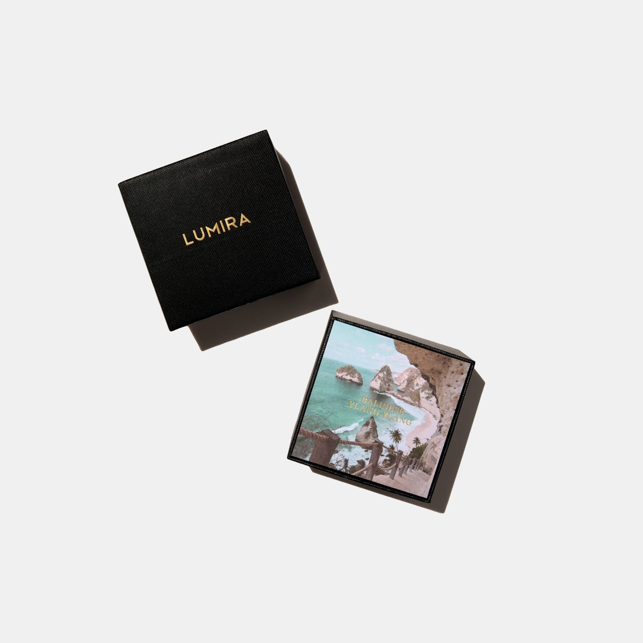 The Scent Discovery Ritual - LUMIRA